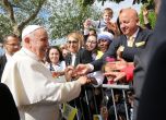 Папата отлетя за Северна Македония