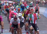 Гавирия спечели третия етап в Джирото след скандална дисквалификация на Вивиани