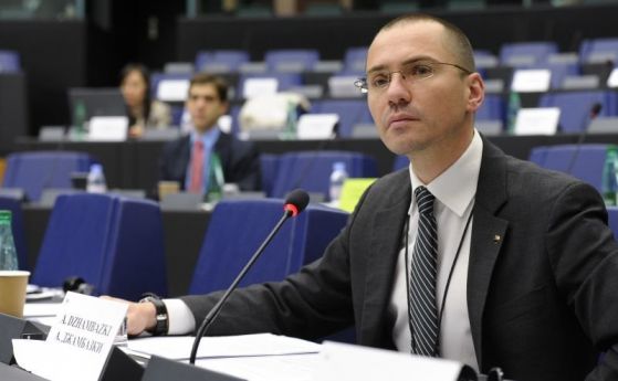 Ангел Джамбазки шести по активност в Европарламента