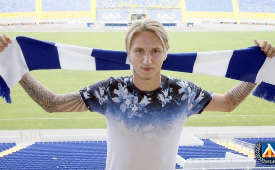 Естонският полузащитник Богдан Вашчук няма да продължи кариерата си в