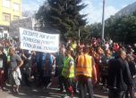 Роми на протест в центъра на Бургас: спряха им водата, след като навъртяха 100 000 лв. сметка