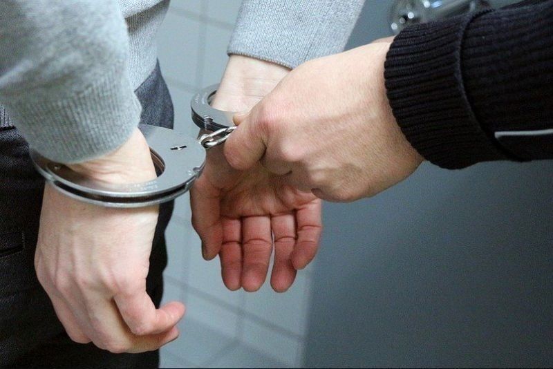 22-ма души са арестувани при мащабна операция срещу група за