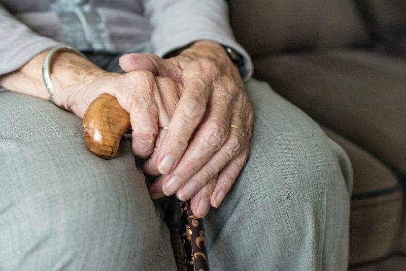 102-годишна жена е заподозряна за убийството на 92-годишна съседка в старчески