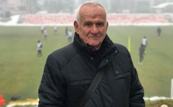 Люпко Петрович ще се задържи в ЦСКА поне още един