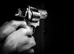 Пиян мъж насочил пистолет срещу съседка и детето ѝ в Стара Загора, арестуван е за заплаха за убийство