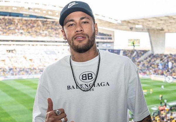 Полицията връчи призовка за съда суперзвездата на Пари Сен Жермен и