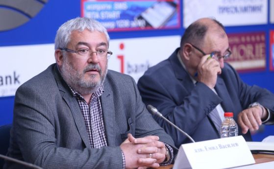  Адвокат Василев: Оставка на шефа на ГДБОП Ивайло Спиридонов за погрома против малките екрани 