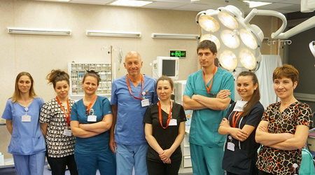 Лекари от Медицински комплекс Д-р Щерев“ отстраниха 12-килограмов яйчников тумор