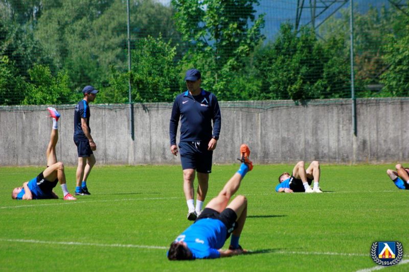 Бившият национален селекционер Петър Хубчев ще направи своя неофициален дебют