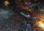 Следизборна нощ – Истанбул не се укроти, десетки хиляди са по площадите и улиците