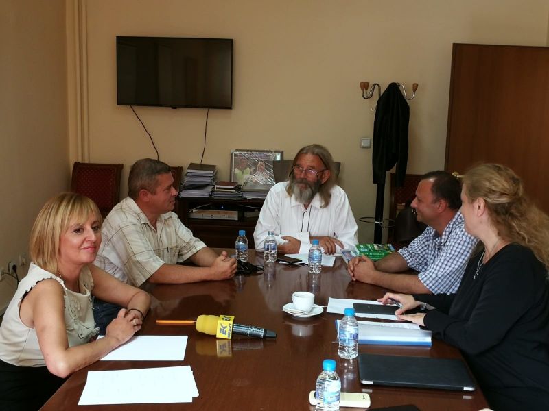 Омбудсманът Мая Манолова се срещна днес с представители на Българското