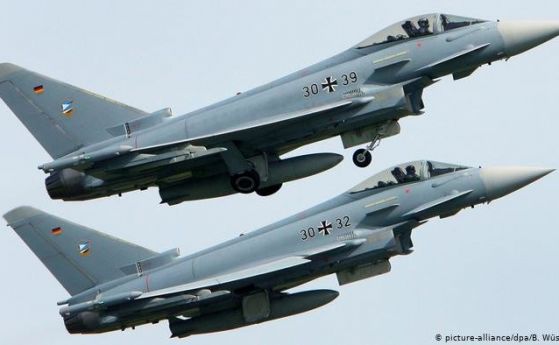 Два немски изтребителя се сблъскаха в небето, един пилот загина (обновена 19:17 ч.)