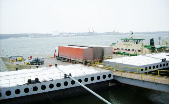 Фериботът в Свищов временно не работи съобщи МВР Платформа Ваду