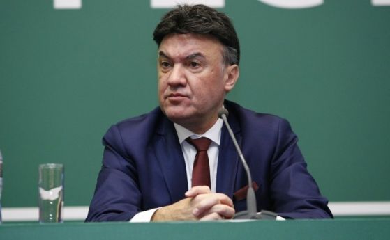 Президентът Борислав Михайлов и ръководството на Българския футболен съюз пожелават