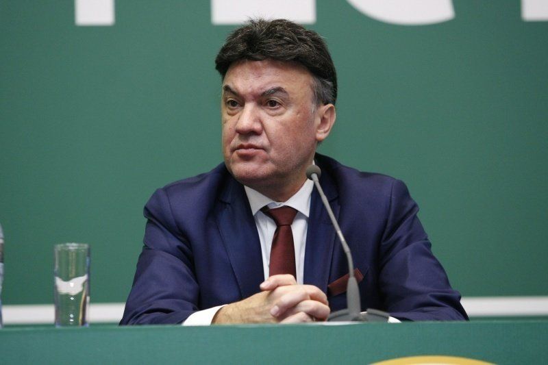 Президентът Борислав Михайлов и ръководството на Българския футболен съюз пожелават