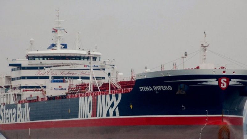 Иран задържа два танкера в Ормузкия проток - единият под