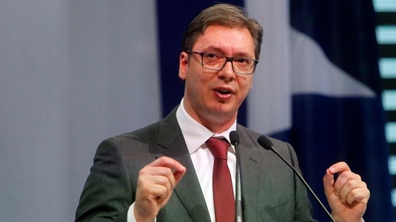 Сръбският президент Александър Вучич оцени като политически трик оставката на