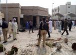 Жена камикадзе уби шестима и рани 13 в Пакистан