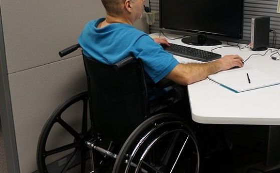 Сайтовете на институциите и приложенията за обществени услуги стават достъпни за хора с увреждания
