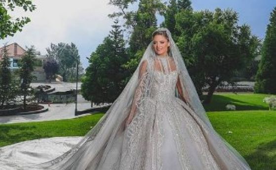 Ливанският дизайнер Ели Сааб създаде три рокли за бъдещата си снаха