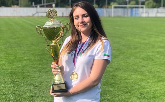 Талантът на Еврофутбол Нургюл Салимова е европейска отборна шампионка