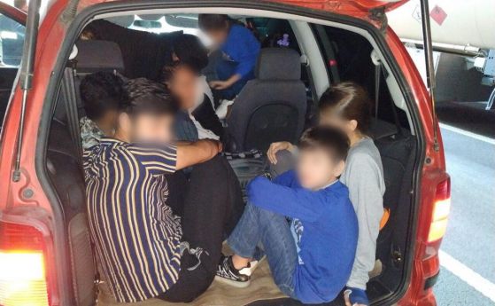 Разбита е престъпна група във Видин, 8 са арестувани за трафик на мигранти и проститутки