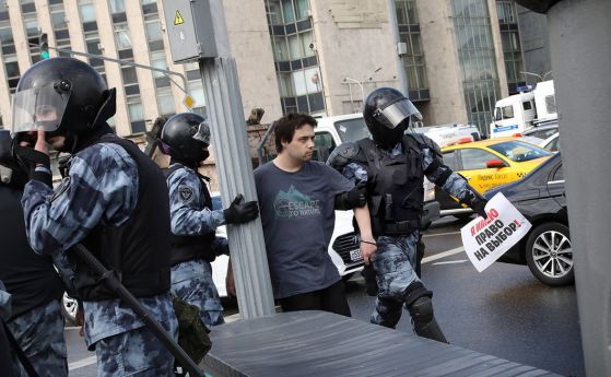 Безредици в Москва: 828 протестиращи са задържани (обновена)
