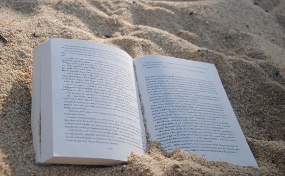 Започва фестивалът 'С книга на плажа'