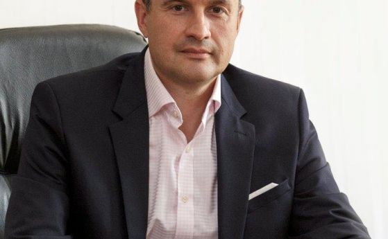 Президентът с нов началник на кабинета: политологът Калоян Методиев сяда в стола на Иво Христов