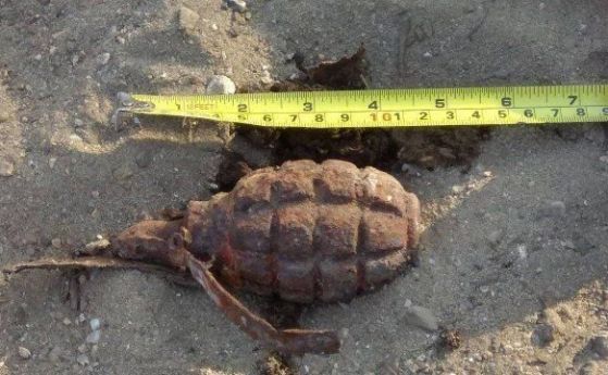 Откриха невзривена ръчна граната на брега на язовир Огоста