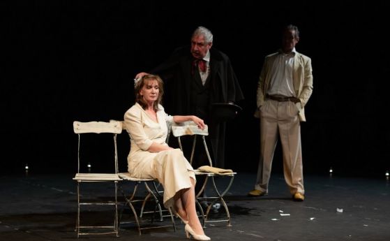 'Чехов х 3' на Театър Азарян е част от театралната програма на Аполония 2019