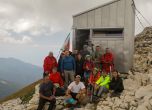 Радев и планински водачи доставиха аптечка и помощни средства до заслона 'Кончето' (снимки)