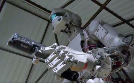 Корабът с робота Фьодор не успя да се скачи с МКС