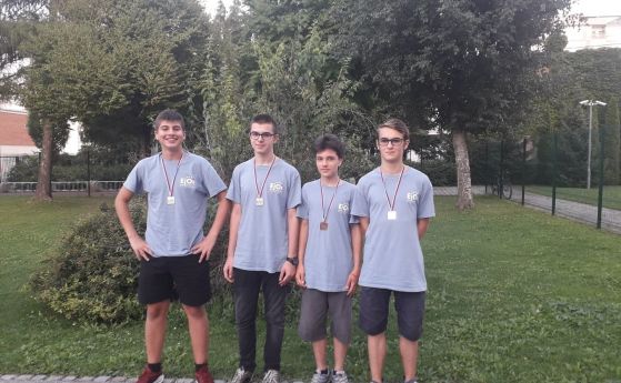 Български ученици спечелиха 4 медала от олимпиадата по информатика