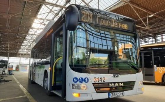 Нови автобуси сменят старите по линия 204 в София