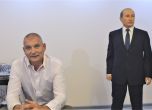 Варненец влезе в кметската надпревара с восъчна фигура на Путин (видео)
