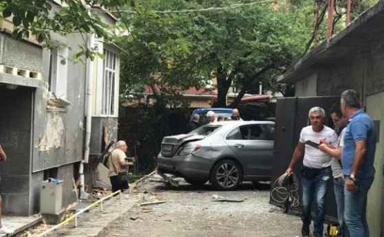 Взривиха колата на съдебен изпълнител в Стара Загора