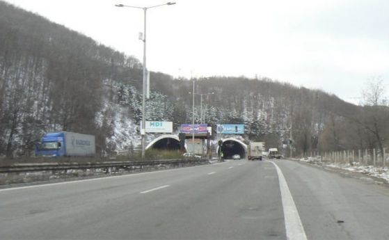 Ремонт ограничава движението в тунел Траянови врата на Тракия