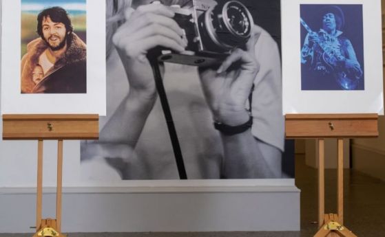 Пол Маккартни дари фотографии, направени от съпругата му Линда, на музея в Глазгоу