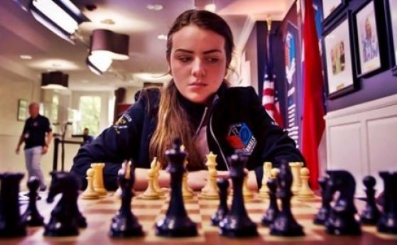 Шахматната сензация Нургюл Салимова ще играе срещу робот в София