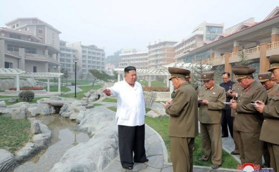Ким Чен Ун показа спа център в Северна Корея (галерия)
