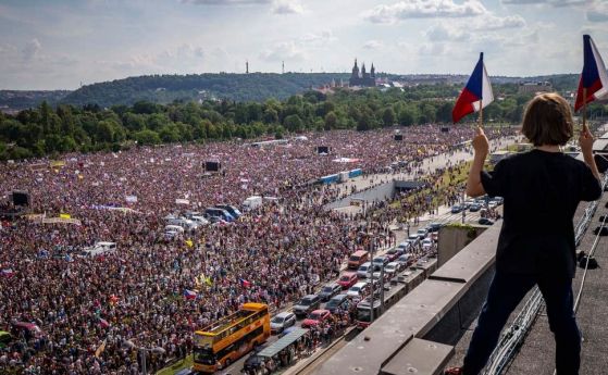 Антиправителствен протест в Прага поиска оставката на премиера Бабиш