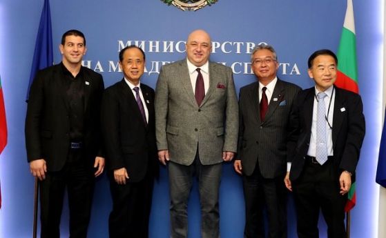 Красен Кралев се срещна с делегация от японския град Окаяма