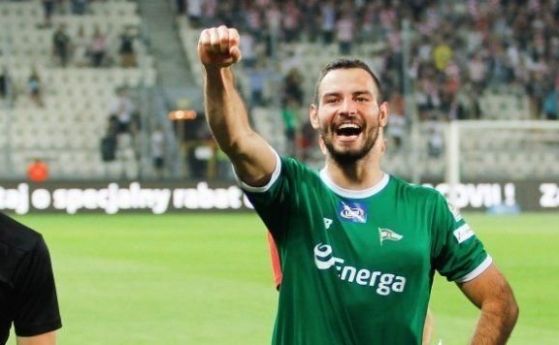 Левски се конкурира с клубове от Португалия, Русия и Турция за подписа на Симеон Славчев