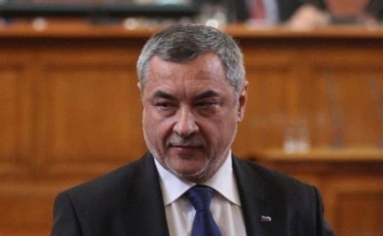 Валери Симеонов стана зам.-шеф на парламента, ДПС напусна залата