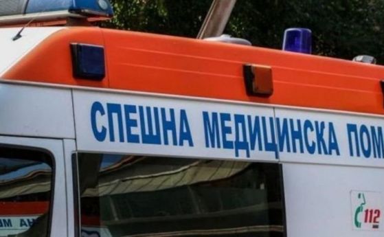 Такси и линейка се удариха в София, лекар и сестра в Пирогов