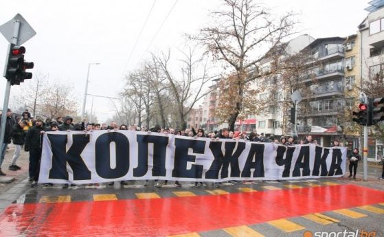 Премиерът обеща стадион на Ботев, фенове блокираха Пловдив