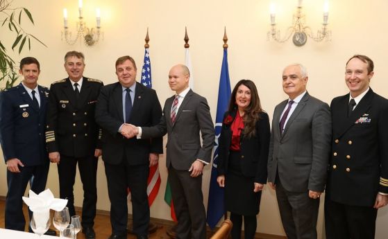 САЩ и България разработват обща пътна карта за отбрана до 2030 г.