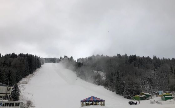 Откриват ски сезона на Витоша с нощно каране днес