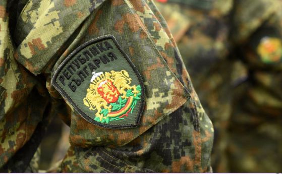 Двамата български военни в Ирак са преместени на безопасно място